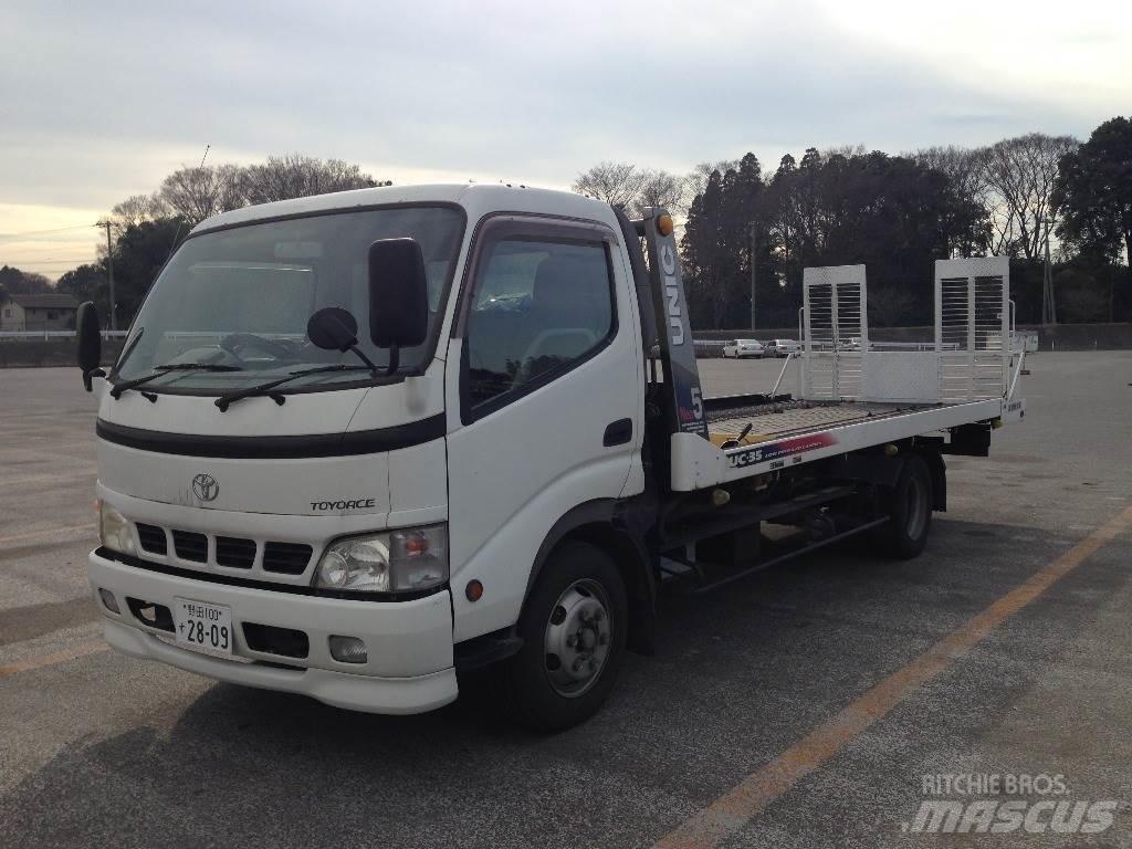 Toyota PB-XZU423 Autotransporteri