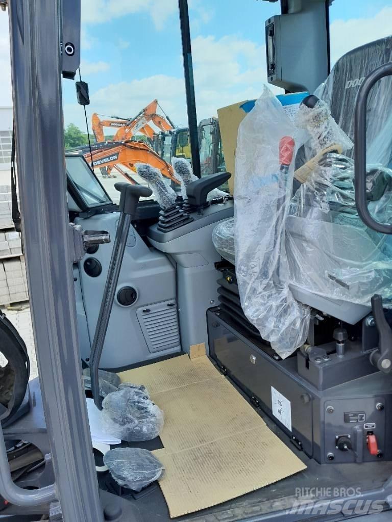 Doosan DX 63-7 Mini bageri <7t