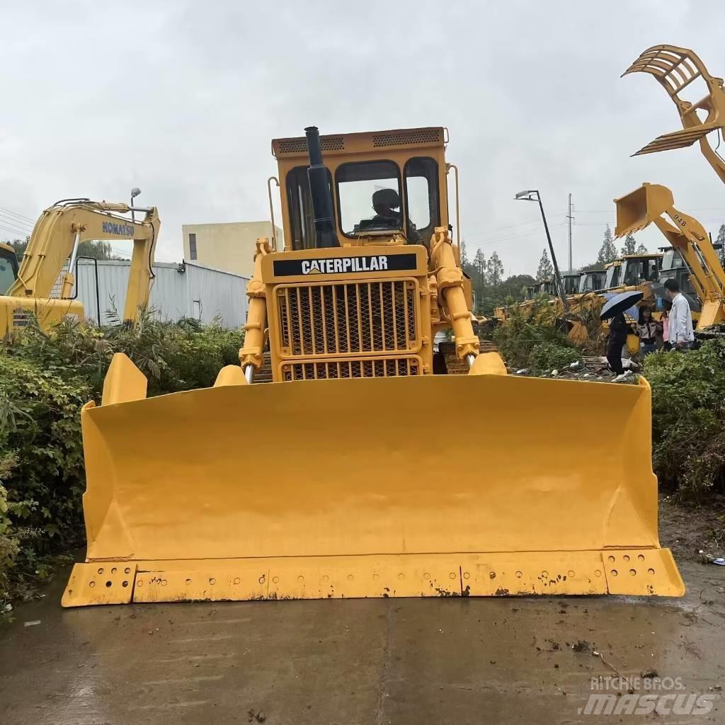 CAT D 7 G Buldožeri gusjeničari
