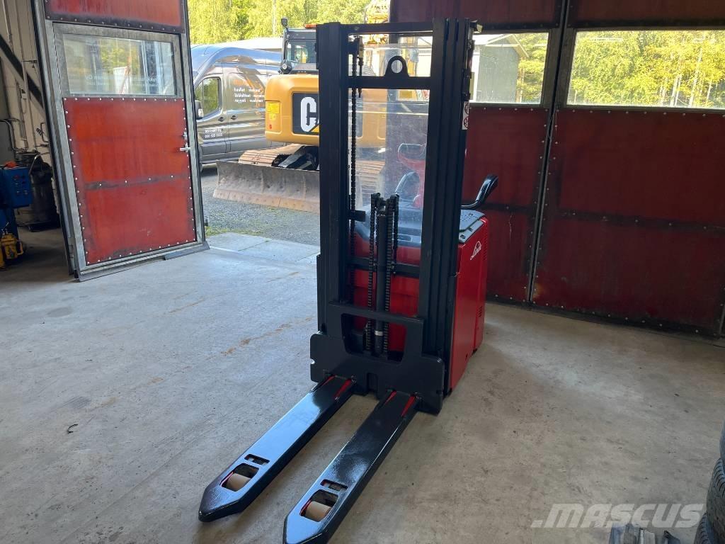 Linde D 14 AP Samopogonski ručni viličari