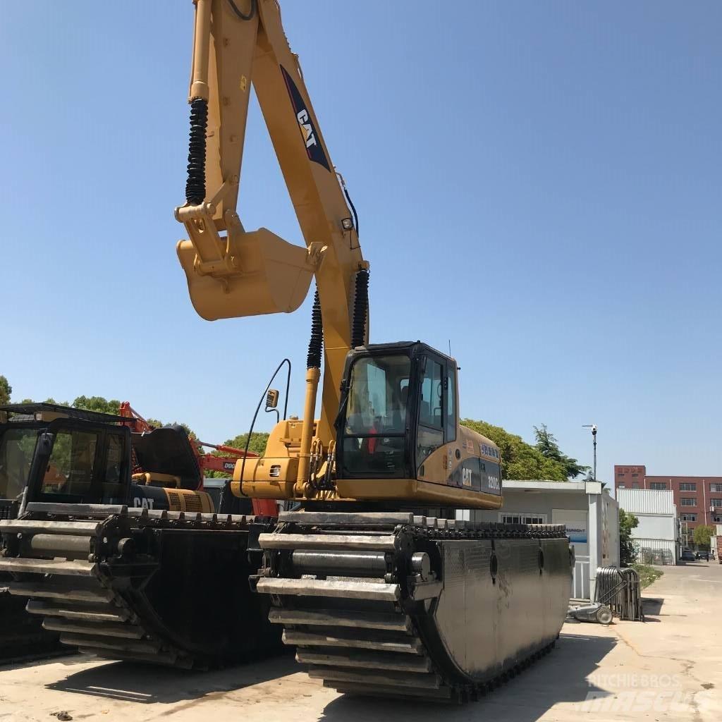 CAT 320 C L Amfibijski bageri