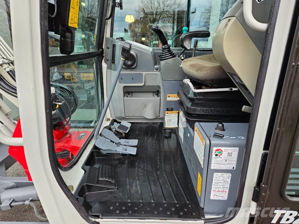 Takeuchi TB 235 Mini bageri <7t