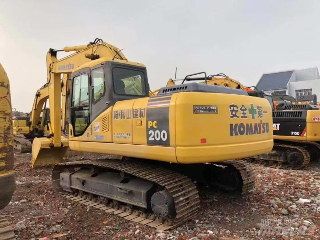 Komatsu 200-7 Bageri gusjeničari