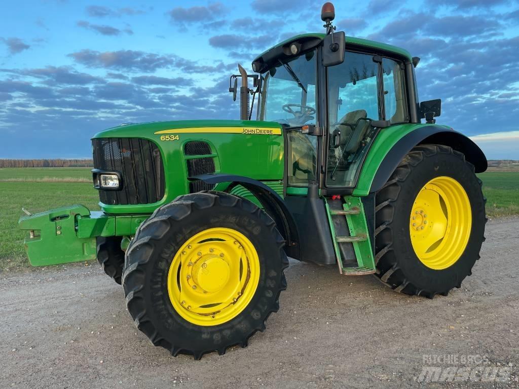 John Deere 6534 Traktori