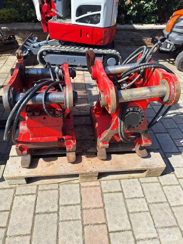 Takeuchi TB 2150 Bageri gusjeničari