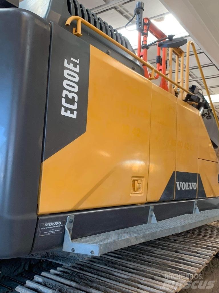 Volvo EC 300 E Bageri gusjeničari