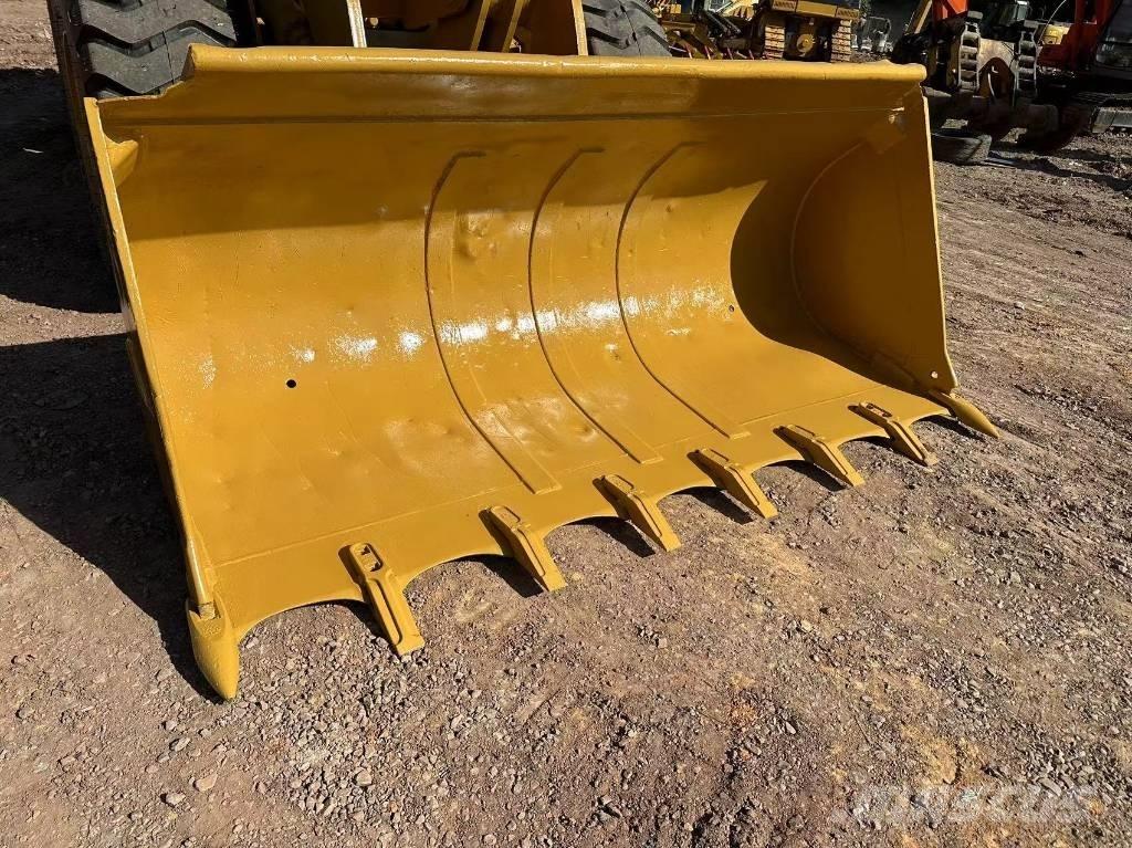 CAT 966H Utovarivači na kotačima