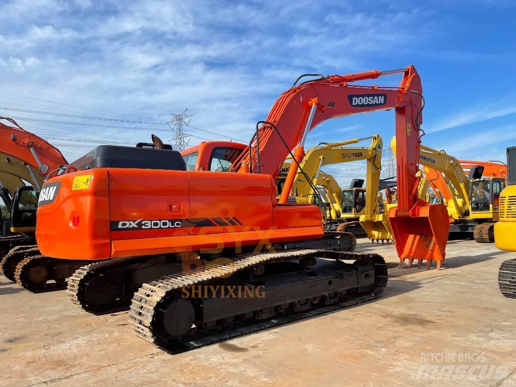 Doosan 300LC Bageri gusjeničari