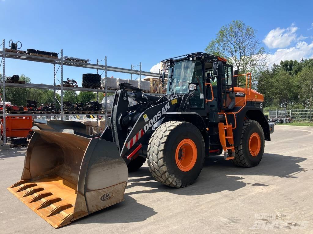 Doosan DL 320-7 Utovarivači na kotačima