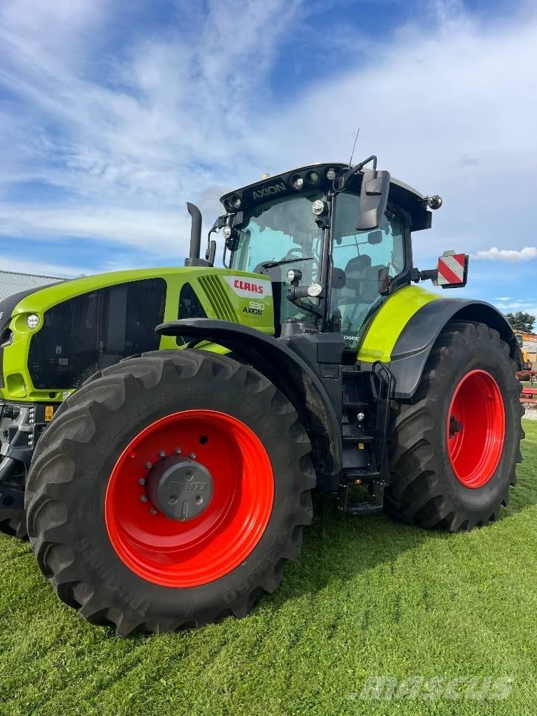 CLAAS AXIO 930 Traktori