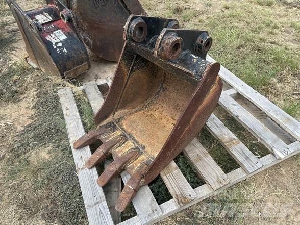 Kubota BT3003 Kašike / Korpe