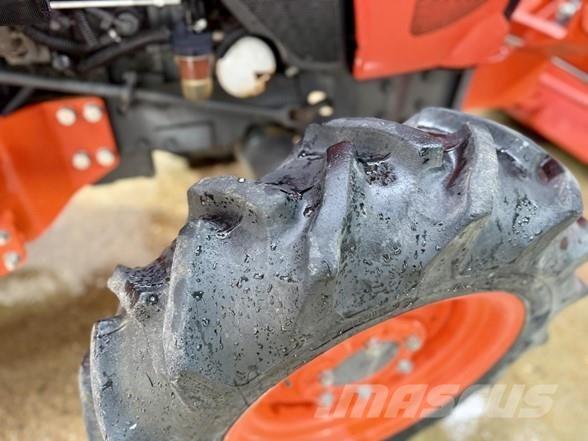 Kubota L2501 Traktori