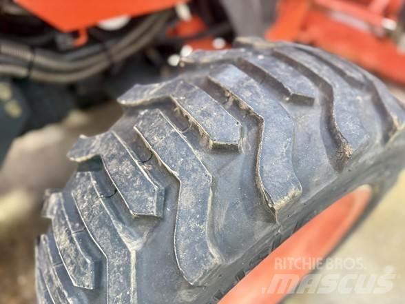 Kubota L39 Utovarni rovokopači
