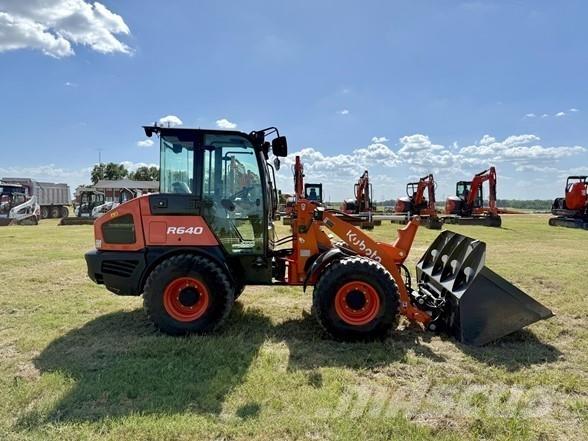 Kubota R640 Utovarivači na kotačima
