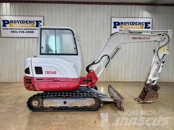Takeuchi TB240 Mini bageri <7t
