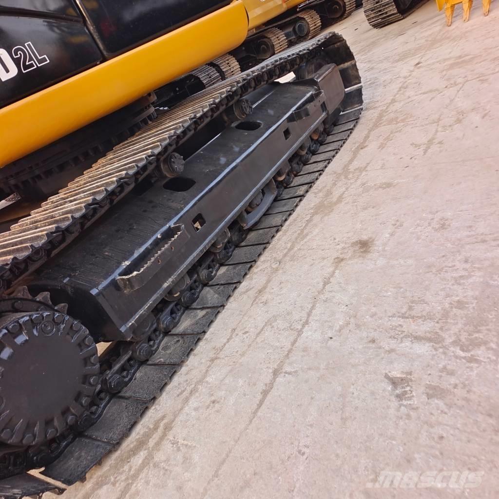 CAT 320 D2 Bageri gusjeničari