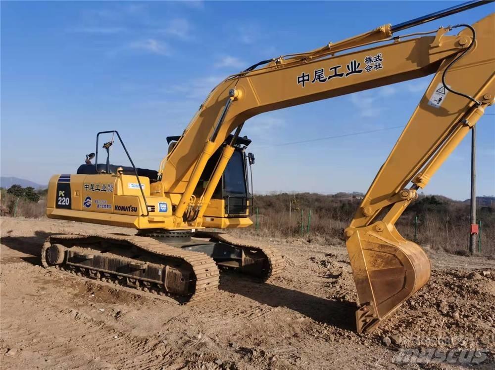 Komatsu PC 220-8 Bageri gusjeničari