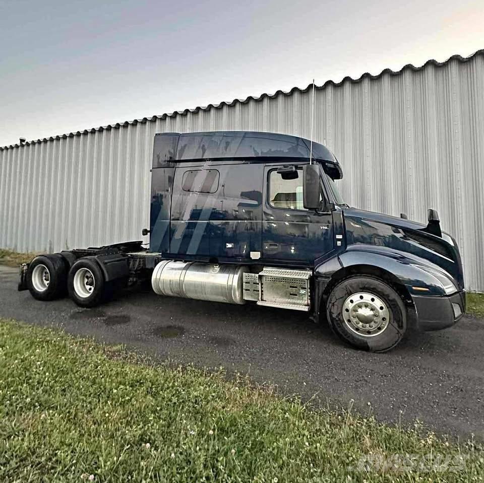 Volvo VNL740 Traktorske jedinice