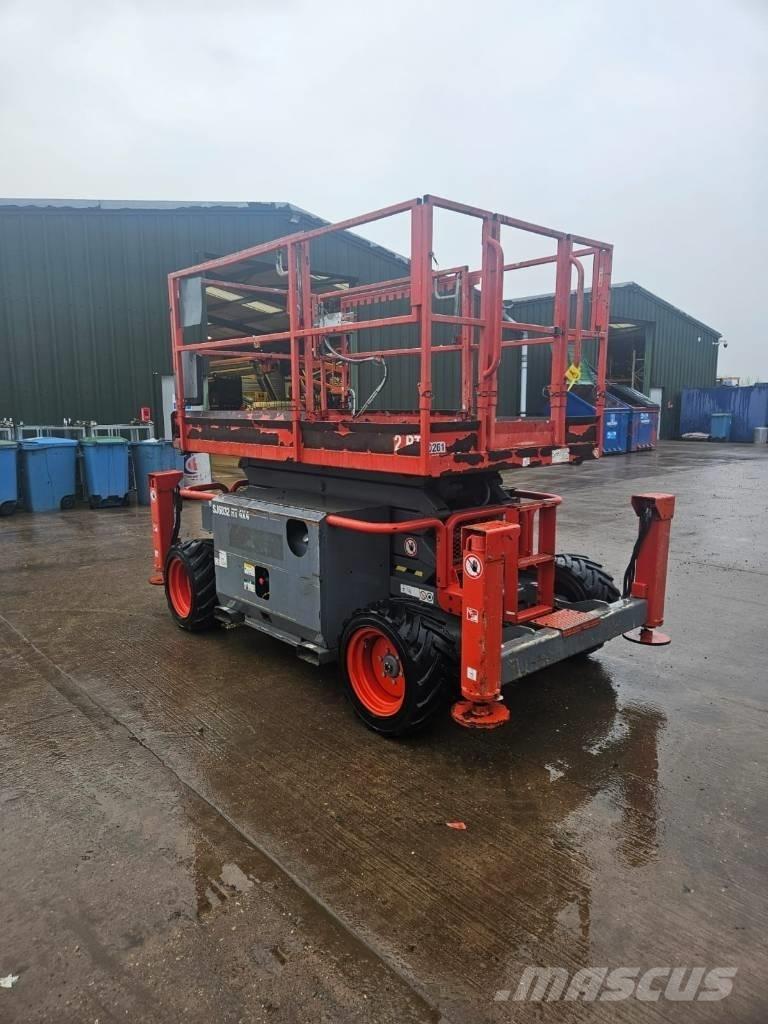 SkyJack 6832RT Škaraste platforme
