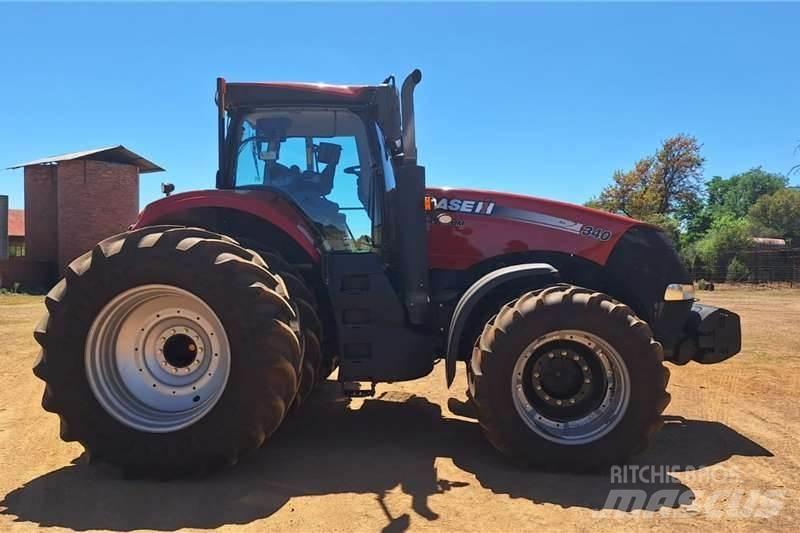 Case IH Magnum 340 Traktori