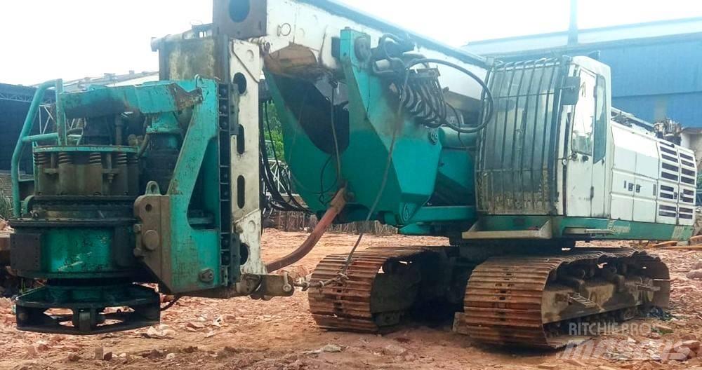 Casagrande B 250 Strojevi za zabijanje stupova