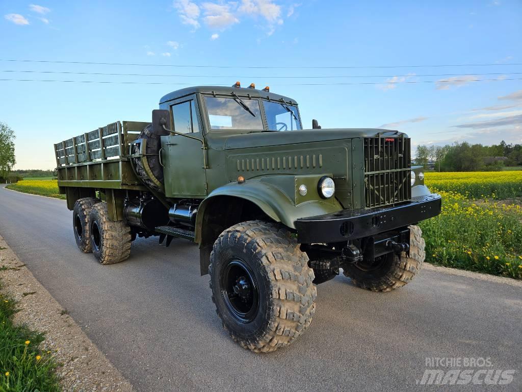 Kraz 255 B Kamioni s ravnim pločom / vitlom