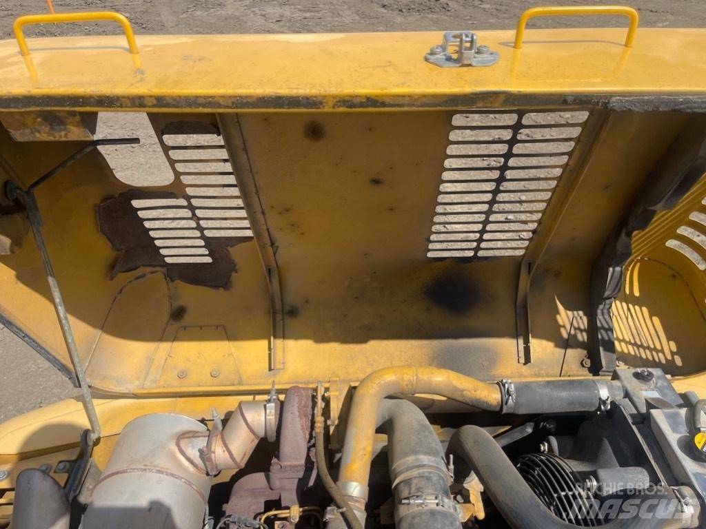 DEERE 120C Bageri gusjeničari