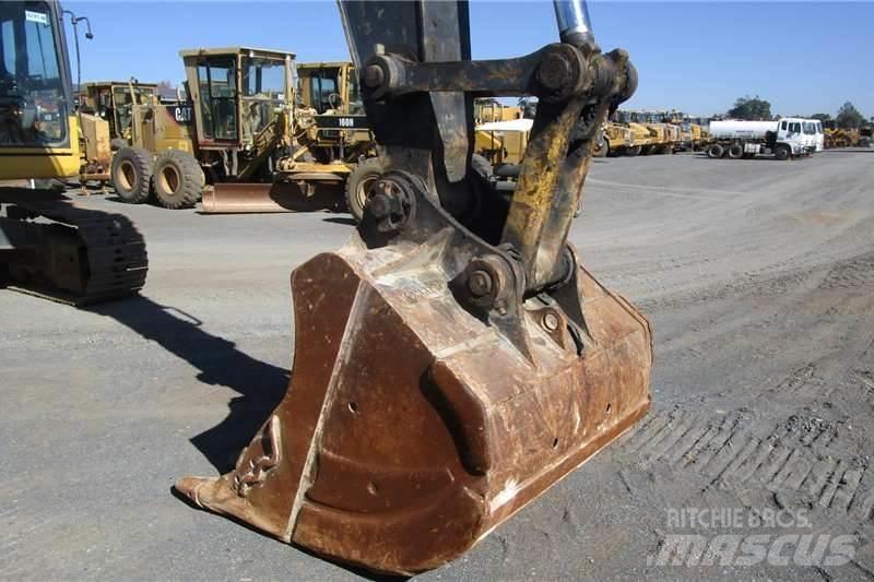Komatsu PC300-8 Mini bageri <7t