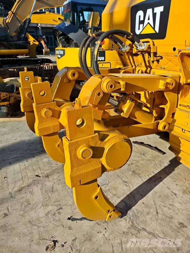 CAT D6G Buldožeri gusjeničari