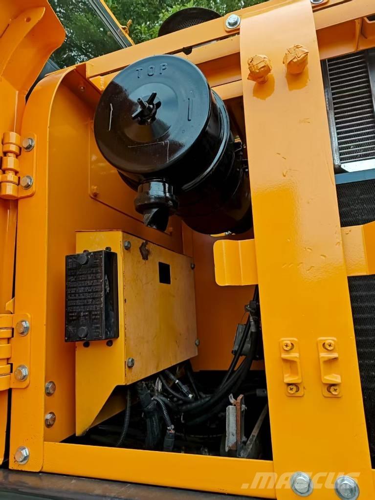 Hyundai r210w-9 Bageri na kotačima