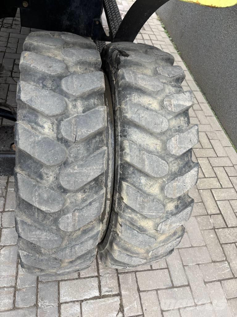 CAT M 320 F Bageri na kotačima