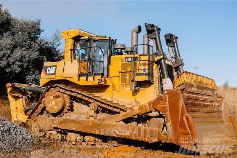 CAT D10T Buldožeri gusjeničari