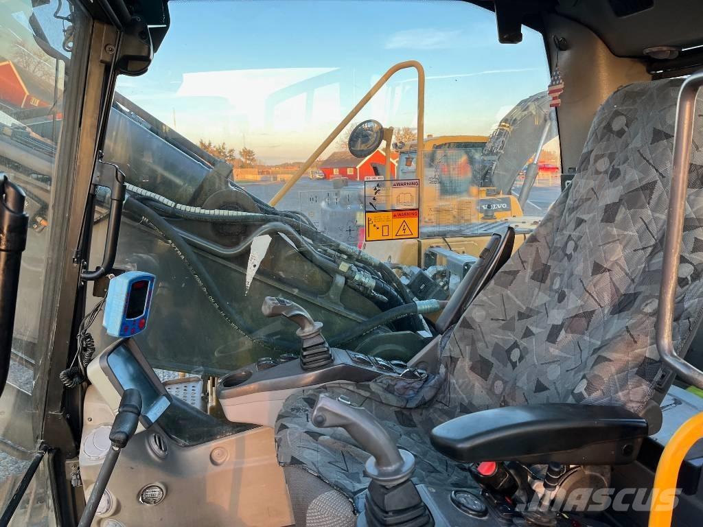 Volvo EC 160 C L Bageri gusjeničari