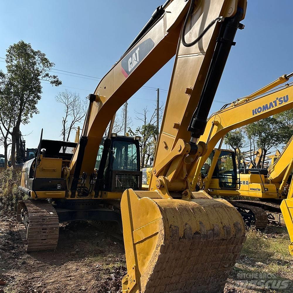 CAT 326D Bageri gusjeničari