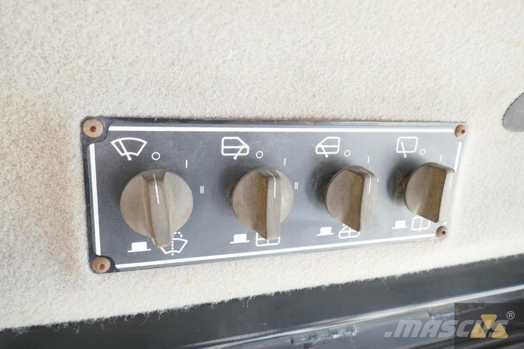 CAT D6T LGP Buldožeri gusjeničari