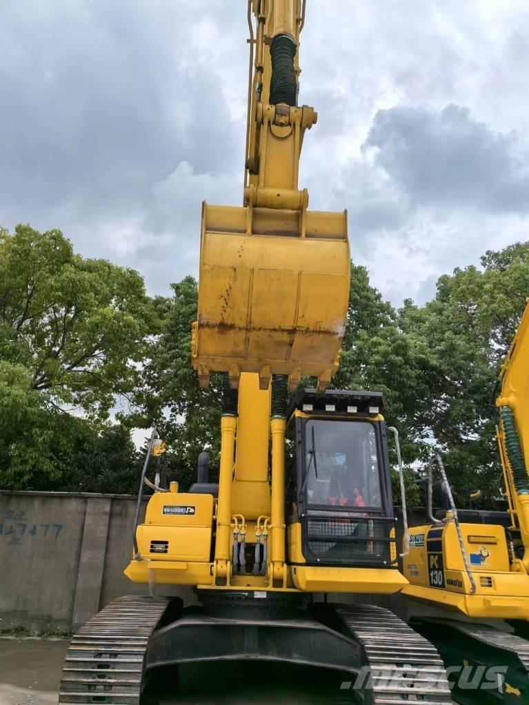 Komatsu PC 220-8 Midi bageri 7t – 12t