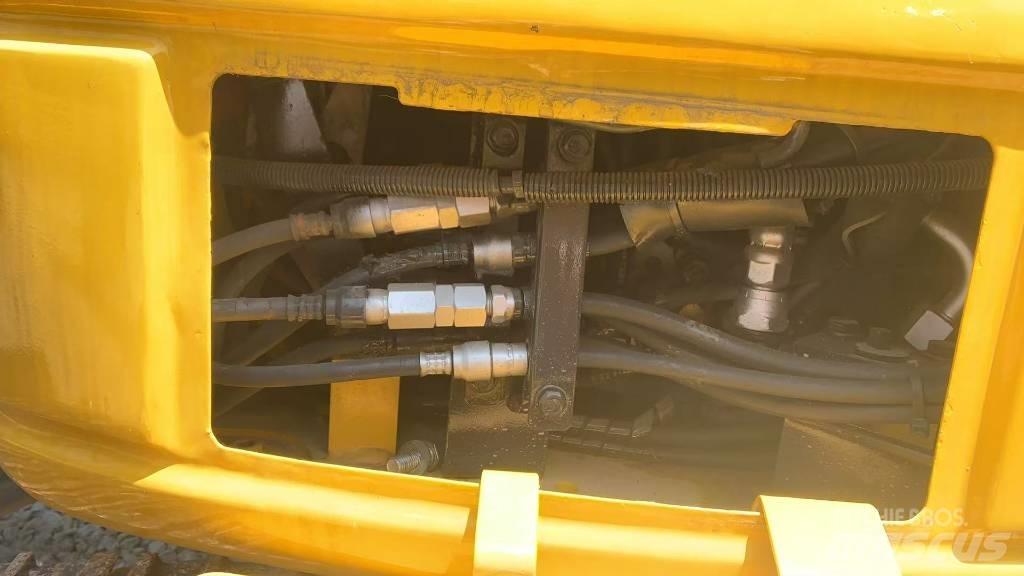 Komatsu PC40 Bageri gusjeničari