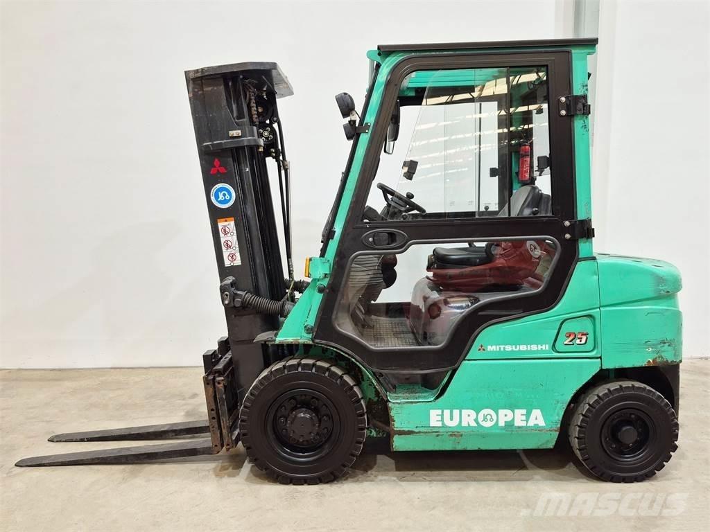 Mitsubishi FD25NT Dizelski viličari