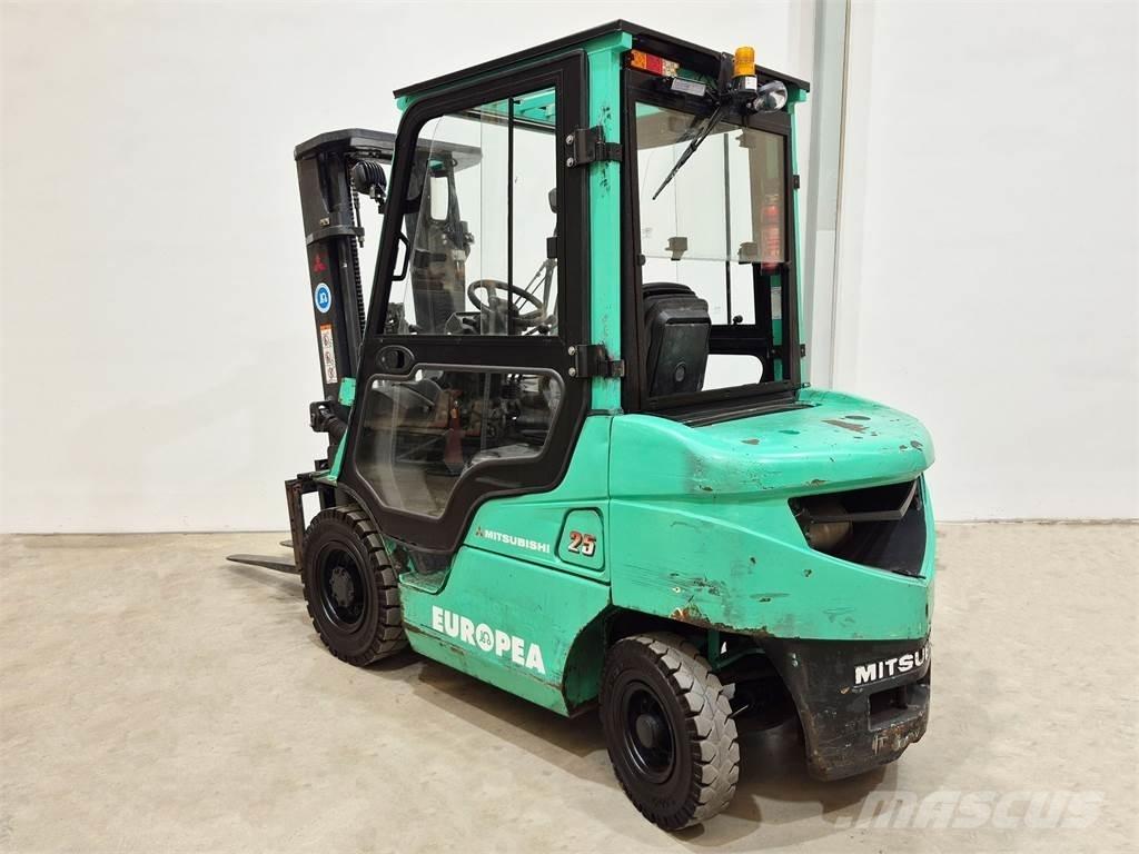 Mitsubishi FD25NT Dizelski viličari