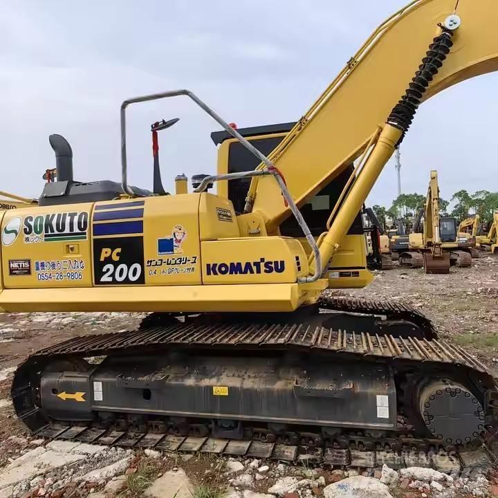 Komatsu PC200 Midi bageri 7t – 12t