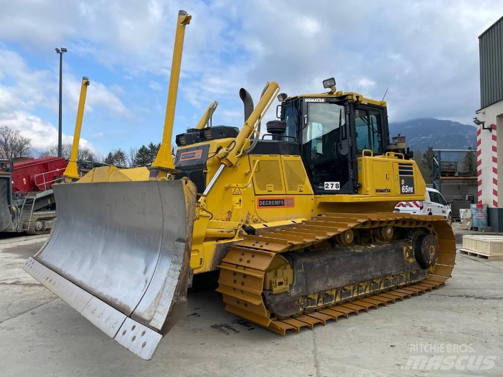 Komatsu D65PX-18 Buldožeri gusjeničari