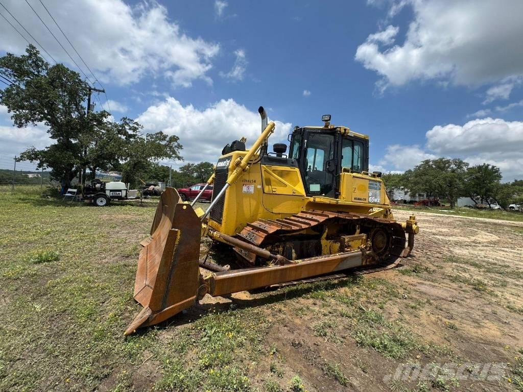 Komatsu D65WX-17 Buldožeri gusjeničari