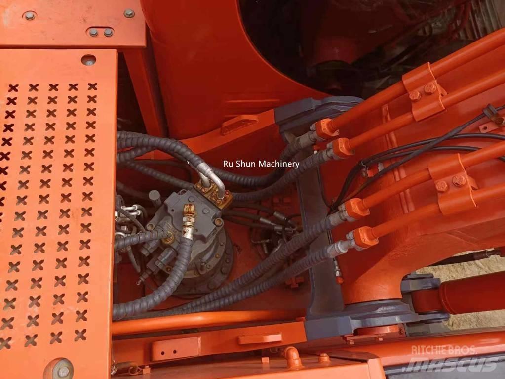 Doosan DX 225 LC Bageri gusjeničari