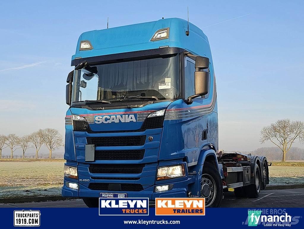 Scania R450 6x2*4 Rol kiper kamioni s kukama za dizanje