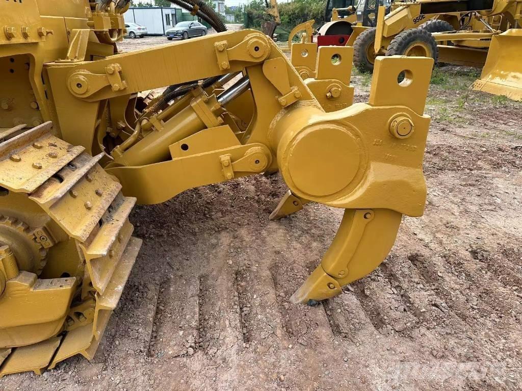 CAT D7G Buldožeri gusjeničari