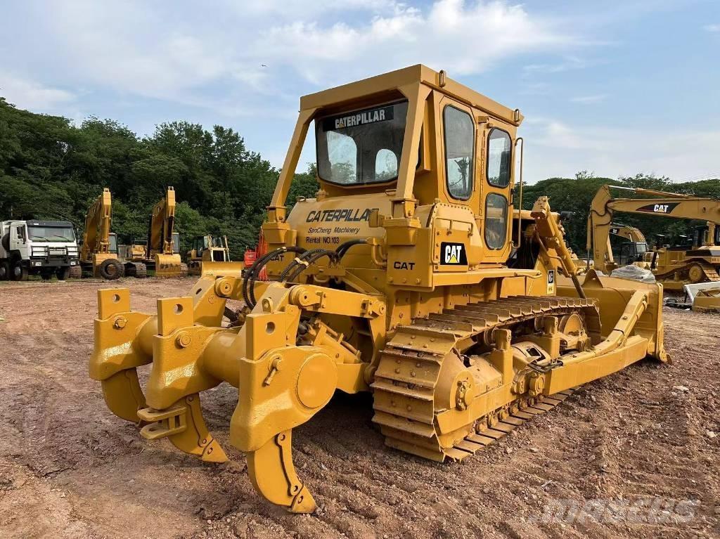 CAT D7G Buldožeri gusjeničari