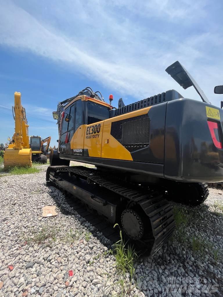Volvo EC 300 Bageri gusjeničari
