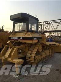 CAT D5N Buldožeri gusjeničari