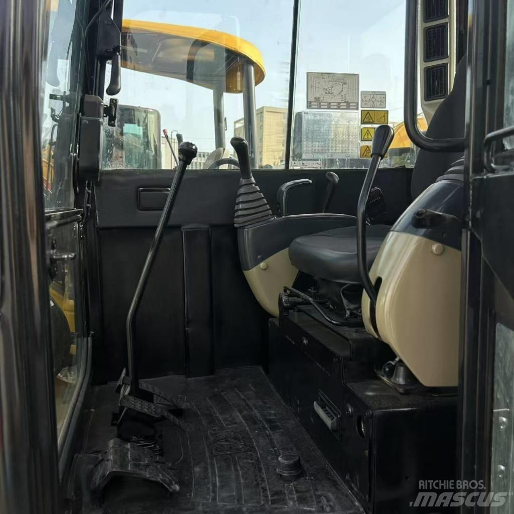 CAT 306E Bageri gusjeničari