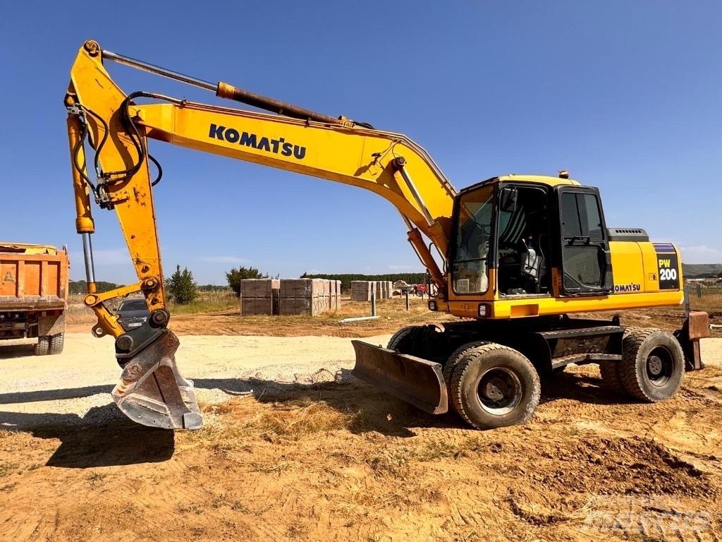 Komatsu PW 200-7K Bageri na kotačima